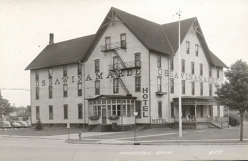 Hotel Ossawinamkee - Vintage Postcard (newer photo)